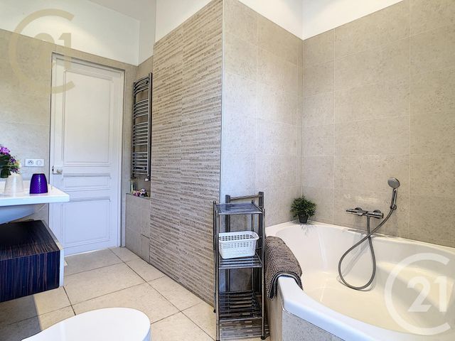 Appartement F3 à vendre - 3 pièces - 91.25 m2 - CANNES - 06 - PROVENCE-ALPES-COTE-D-AZUR - Century 21 Immobilier Service Appartement F3 à vendre - 3 pièces - 91.25 m2 - CANNES - 06 - PROVENCE-ALPES-COTE-D-AZUR - Century 21 Immobilier Service