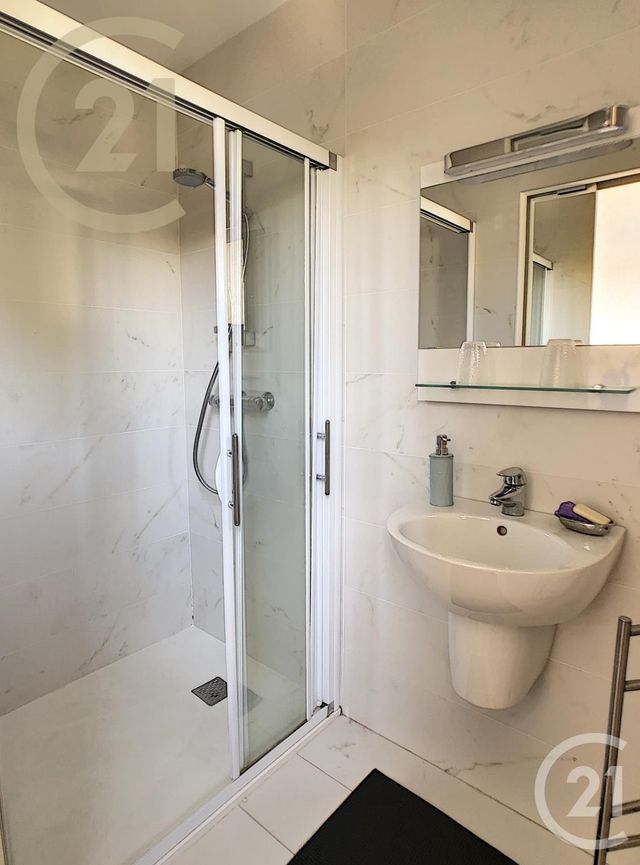 Appartement F3 à vendre - 3 pièces - 91.25 m2 - CANNES - 06 - PROVENCE-ALPES-COTE-D-AZUR - Century 21 Immobilier Service Appartement F3 à vendre - 3 pièces - 91.25 m2 - CANNES - 06 - PROVENCE-ALPES-COTE-D-AZUR - Century 21 Immobilier Service