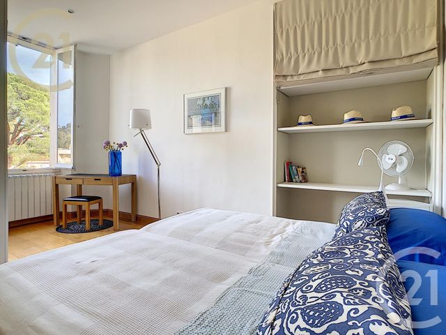 Appartement F3 à vendre - 3 pièces - 91.25 m2 - CANNES - 06 - PROVENCE-ALPES-COTE-D-AZUR - Century 21 Immobilier Service Appartement F3 à vendre - 3 pièces - 91.25 m2 - CANNES - 06 - PROVENCE-ALPES-COTE-D-AZUR - Century 21 Immobilier Service