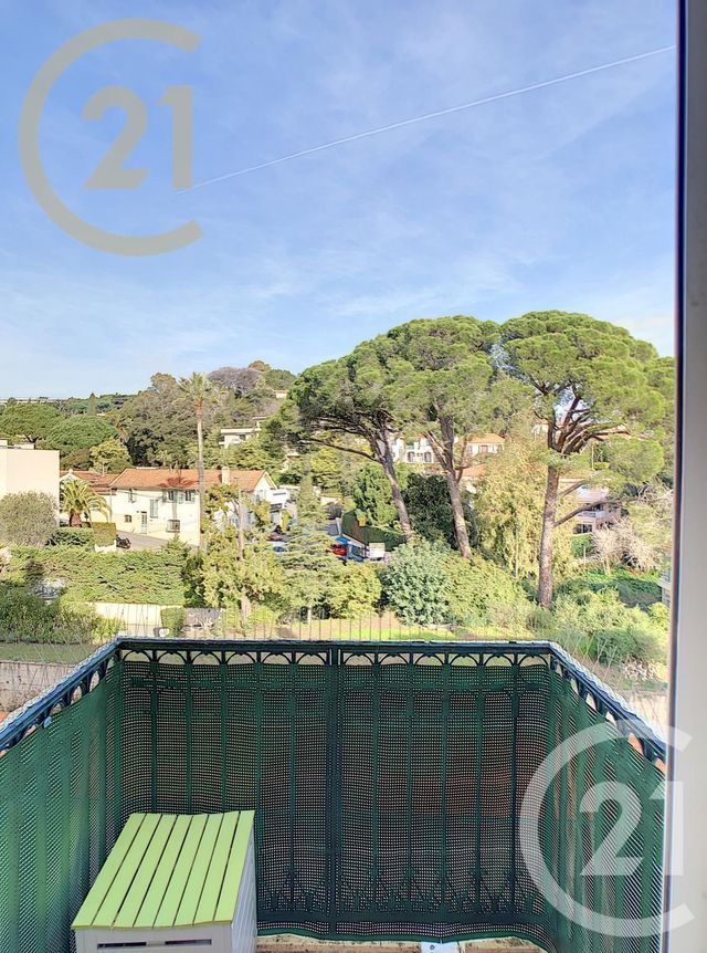 Appartement F3 à vendre - 3 pièces - 91.25 m2 - CANNES - 06 - PROVENCE-ALPES-COTE-D-AZUR - Century 21 Immobilier Service Appartement F3 à vendre - 3 pièces - 91.25 m2 - CANNES - 06 - PROVENCE-ALPES-COTE-D-AZUR - Century 21 Immobilier Service