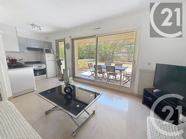 Appartement F2 à vendre - 2 pièces - 39.0 m2 - CANNES - 06 - PROVENCE-ALPES-COTE-D-AZUR - Century 21 Immobilier Service