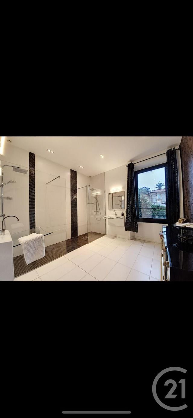 maison à vendre - 5 pièces - 300.0 m2 - CANNES - 06 - PROVENCE-ALPES-COTE-D-AZUR - Century 21 Immobilier Service
