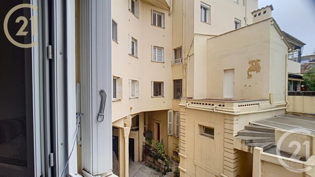 Afficher la photo en grand Appartement F1 à vendre - 1 pièce - 26.03 m2 - CANNES - 06 - PROVENCE-ALPES-COTE-D-AZUR - Century 21 Immobilier Service