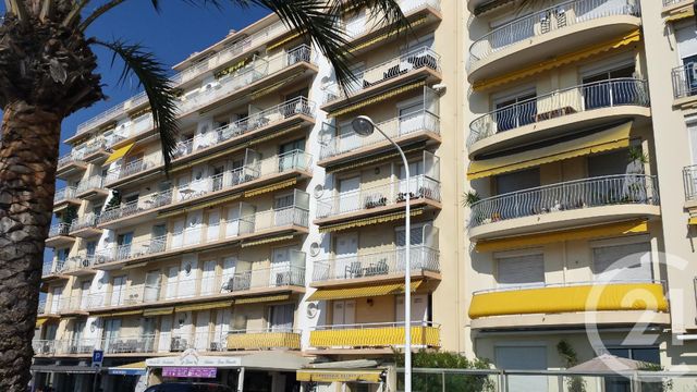 Appartement F2 à vendre - 2 pièces - 56.0 m2 - CANNES - 06 - PROVENCE-ALPES-COTE-D-AZUR - Century 21 Immobilier Service Appartement F2 à vendre - 2 pièces - 56.0 m2 - CANNES - 06 - PROVENCE-ALPES-COTE-D-AZUR - Century 21 Immobilier Service