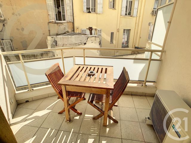 Afficher la photo en grand Appartement F2 à vendre - 2 pièces - 44.0 m2 - CANNES - 06 - PROVENCE-ALPES-COTE-D-AZUR - Century 21 Immobilier Service