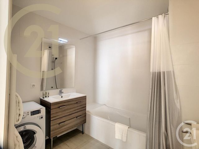 Afficher la photo en grand Appartement F2 à vendre - 2 pièces - 49.74 m2 - CANNES - 06 - PROVENCE-ALPES-COTE-D-AZUR - Century 21 Immobilier Service