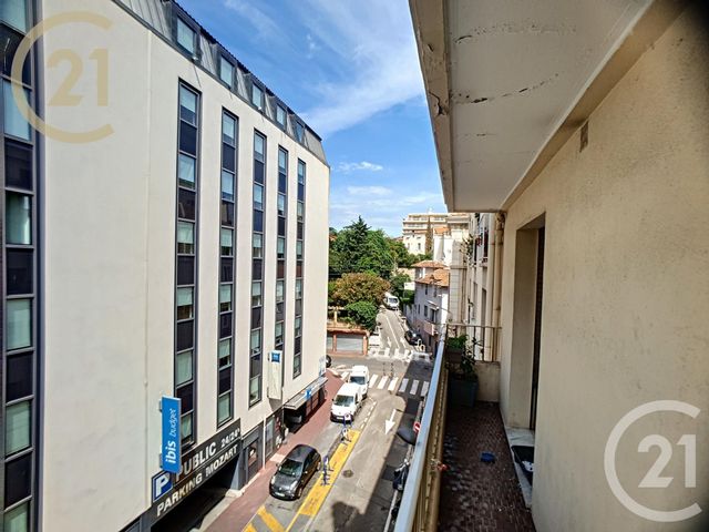 Appartement F3 à vendre - 3 pièces - 64.56 m2 - CANNES - 06 - PROVENCE-ALPES-COTE-D-AZUR - Century 21 Immobilier Service Appartement F3 à vendre - 3 pièces - 64.56 m2 - CANNES - 06 - PROVENCE-ALPES-COTE-D-AZUR - Century 21 Immobilier Service