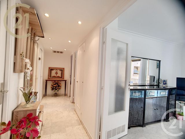 Appartement F3 à vendre - 3 pièces - 64.56 m2 - CANNES - 06 - PROVENCE-ALPES-COTE-D-AZUR - Century 21 Immobilier Service Appartement F3 à vendre - 3 pièces - 64.56 m2 - CANNES - 06 - PROVENCE-ALPES-COTE-D-AZUR - Century 21 Immobilier Service