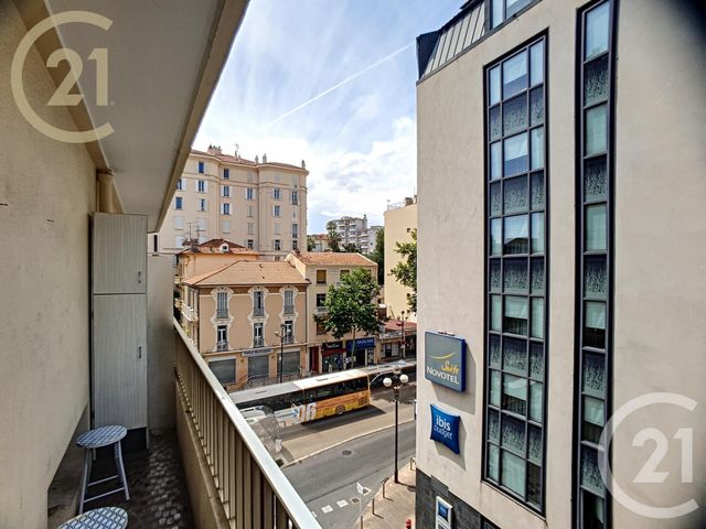 Appartement F3 à vendre - 3 pièces - 64.56 m2 - CANNES - 06 - PROVENCE-ALPES-COTE-D-AZUR - Century 21 Immobilier Service Appartement F3 à vendre - 3 pièces - 64.56 m2 - CANNES - 06 - PROVENCE-ALPES-COTE-D-AZUR - Century 21 Immobilier Service