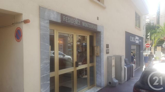 Appartement F3 à vendre - 3 pièces - 64.56 m2 - CANNES - 06 - PROVENCE-ALPES-COTE-D-AZUR - Century 21 Immobilier Service Appartement F3 à vendre - 3 pièces - 64.56 m2 - CANNES - 06 - PROVENCE-ALPES-COTE-D-AZUR - Century 21 Immobilier Service