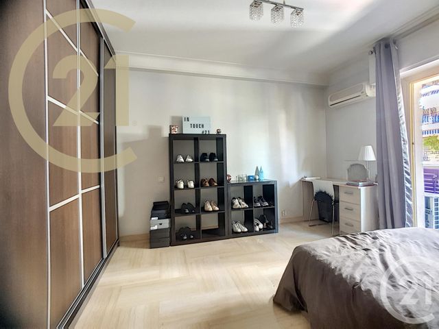 Afficher la photo en grand Appartement F4 à vendre - 4 pièces - 96.0 m2 - CANNES - 06 - PROVENCE-ALPES-COTE-D-AZUR - Century 21 Immobilier Service