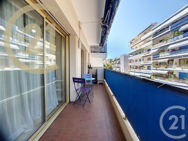 Afficher la photo en grand Appartement F4 à vendre - 4 pièces - 96.0 m2 - CANNES - 06 - PROVENCE-ALPES-COTE-D-AZUR - Century 21 Immobilier Service