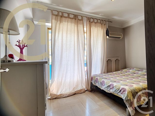 Afficher la photo en grand Appartement F4 à vendre - 4 pièces - 96.0 m2 - CANNES - 06 - PROVENCE-ALPES-COTE-D-AZUR - Century 21 Immobilier Service