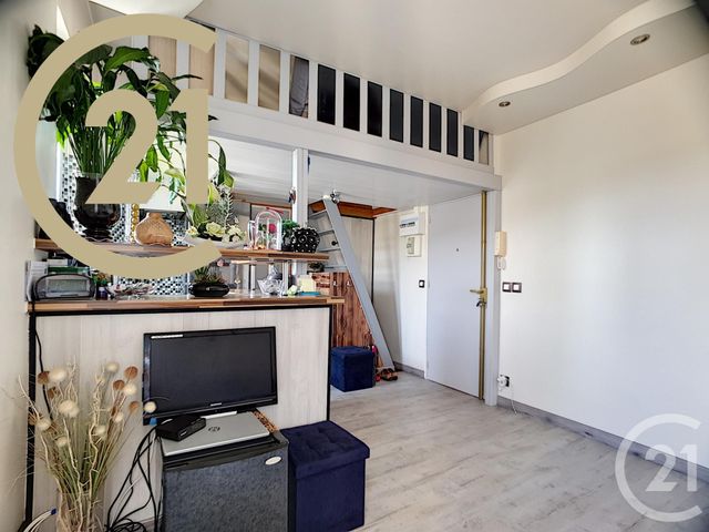 Afficher la photo en grand Appartement F1 à vendre - 1 pièce - 21.44 m2 - CANNES - 06 - PROVENCE-ALPES-COTE-D-AZUR - Century 21 Immobilier Service