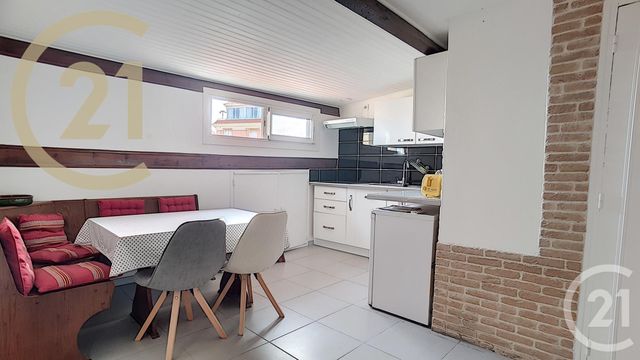 Studio à vendre - 1 pièce - 28.33 m2 - CANNES - 06 - PROVENCE-ALPES-COTE-D-AZUR - Century 21 Immobilier Service Studio à vendre - 1 pièce - 28.33 m2 - CANNES - 06 - PROVENCE-ALPES-COTE-D-AZUR - Century 21 Immobilier Service