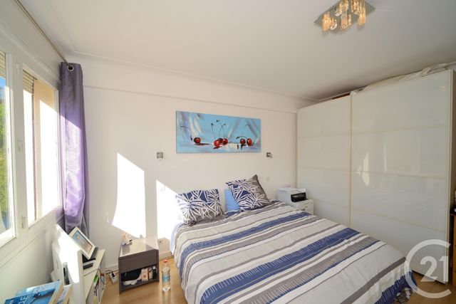 Afficher la photo en grand Appartement F3 à vendre - 3 pièces - 75.06 m2 - CANNES - 06 - PROVENCE-ALPES-COTE-D-AZUR - Century 21 Immobilier Service