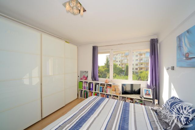 Afficher la photo en grand Appartement F3 à vendre - 3 pièces - 75.06 m2 - CANNES - 06 - PROVENCE-ALPES-COTE-D-AZUR - Century 21 Immobilier Service