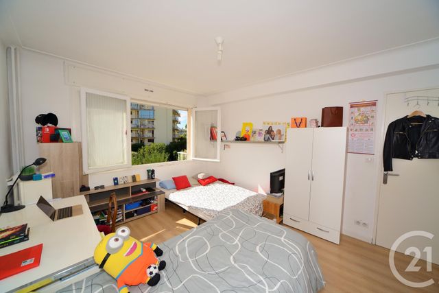 Afficher la photo en grand Appartement F3 à vendre - 3 pièces - 75.06 m2 - CANNES - 06 - PROVENCE-ALPES-COTE-D-AZUR - Century 21 Immobilier Service