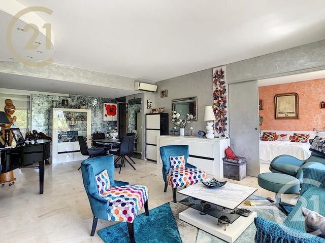 Appartement F4 à vendre - 4 pièces - 104.0 m2 - CANNES - 06 - PROVENCE-ALPES-COTE-D-AZUR - Century 21 Immobilier Service Appartement F4 à vendre - 4 pièces - 104.0 m2 - CANNES - 06 - PROVENCE-ALPES-COTE-D-AZUR - Century 21 Immobilier Service