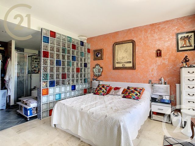 Appartement F4 à vendre - 4 pièces - 104.0 m2 - CANNES - 06 - PROVENCE-ALPES-COTE-D-AZUR - Century 21 Immobilier Service Appartement F4 à vendre - 4 pièces - 104.0 m2 - CANNES - 06 - PROVENCE-ALPES-COTE-D-AZUR - Century 21 Immobilier Service
