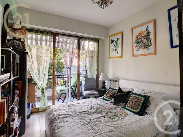 Appartement F4 à vendre - 4 pièces - 104.0 m2 - CANNES - 06 - PROVENCE-ALPES-COTE-D-AZUR - Century 21 Immobilier Service Appartement F4 à vendre - 4 pièces - 104.0 m2 - CANNES - 06 - PROVENCE-ALPES-COTE-D-AZUR - Century 21 Immobilier Service