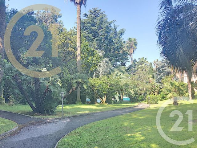 Appartement F4 à vendre - 4 pièces - 104.0 m2 - CANNES - 06 - PROVENCE-ALPES-COTE-D-AZUR - Century 21 Immobilier Service Appartement F4 à vendre - 4 pièces - 104.0 m2 - CANNES - 06 - PROVENCE-ALPES-COTE-D-AZUR - Century 21 Immobilier Service