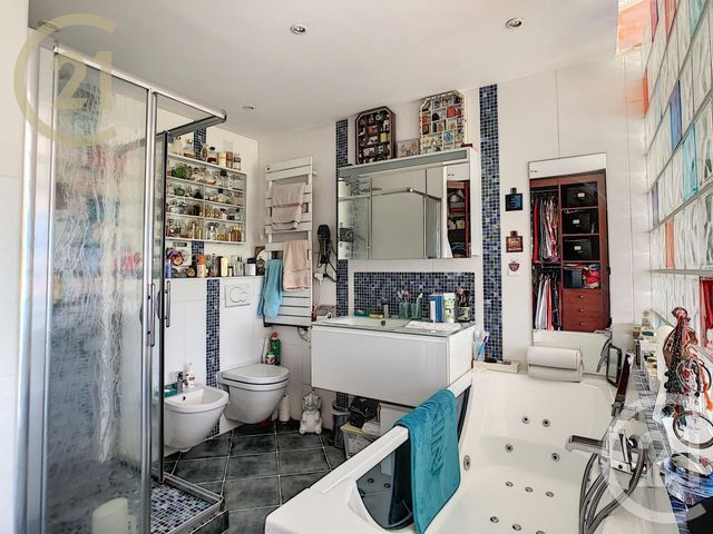 Appartement F4 à vendre - 4 pièces - 104.0 m2 - CANNES - 06 - PROVENCE-ALPES-COTE-D-AZUR - Century 21 Immobilier Service Appartement F4 à vendre - 4 pièces - 104.0 m2 - CANNES - 06 - PROVENCE-ALPES-COTE-D-AZUR - Century 21 Immobilier Service