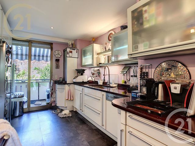 Appartement F4 à vendre - 4 pièces - 104.0 m2 - CANNES - 06 - PROVENCE-ALPES-COTE-D-AZUR - Century 21 Immobilier Service Appartement F4 à vendre - 4 pièces - 104.0 m2 - CANNES - 06 - PROVENCE-ALPES-COTE-D-AZUR - Century 21 Immobilier Service