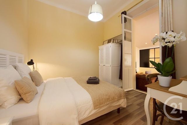 Afficher la photo en grand Appartement F4 à vendre - 4 pièces - 64.0 m2 - CANNES - 06 - PROVENCE-ALPES-COTE-D-AZUR - Century 21 Immobilier Service