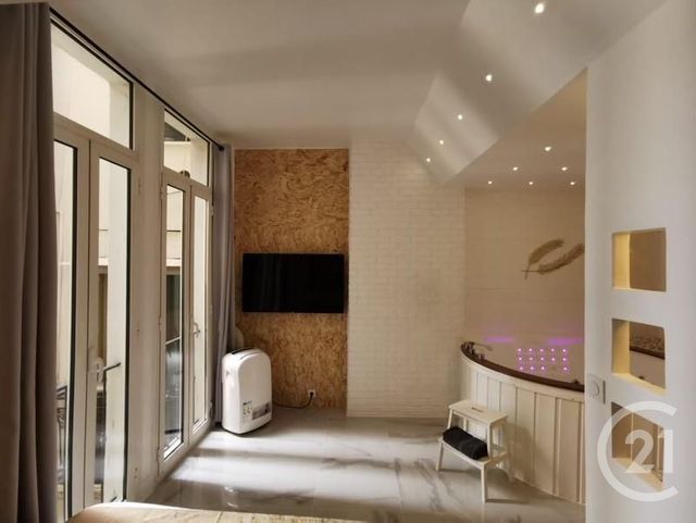 Afficher la photo en grand Studio à vendre - 1 pièce - 21.85 m2 - CANNES - 06 - PROVENCE-ALPES-COTE-D-AZUR - Century 21 Immobilier Service