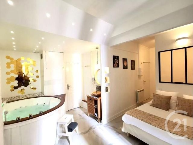 Afficher la photo en grand Studio à vendre - 1 pièce - 21.85 m2 - CANNES - 06 - PROVENCE-ALPES-COTE-D-AZUR - Century 21 Immobilier Service
