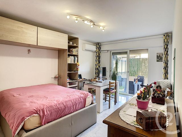 Appartement F1 à vendre - 1 pièce - 36.07 m2 - CANNES - 06 - PROVENCE-ALPES-COTE-D-AZUR - Century 21 Immobilier Service Appartement F1 à vendre - 1 pièce - 36.07 m2 - CANNES - 06 - PROVENCE-ALPES-COTE-D-AZUR - Century 21 Immobilier Service