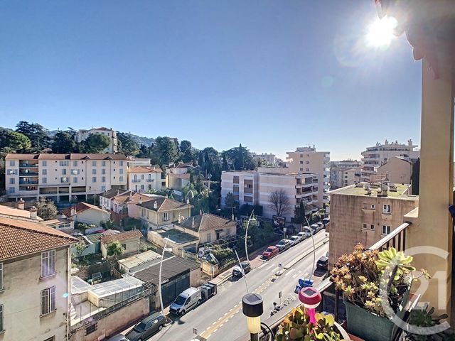 Appartement à vendre - 3 pièces - 67.0 m2 - CANNES - 06 - PROVENCE-ALPES-COTE-D-AZUR - Century 21 Immobilier Service Appartement à vendre - 3 pièces - 67.0 m2 - CANNES - 06 - PROVENCE-ALPES-COTE-D-AZUR - Century 21 Immobilier Service
