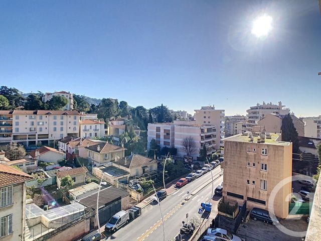 Appartement à vendre - 3 pièces - 67.0 m2 - CANNES - 06 - PROVENCE-ALPES-COTE-D-AZUR - Century 21 Immobilier Service Appartement à vendre - 3 pièces - 67.0 m2 - CANNES - 06 - PROVENCE-ALPES-COTE-D-AZUR - Century 21 Immobilier Service