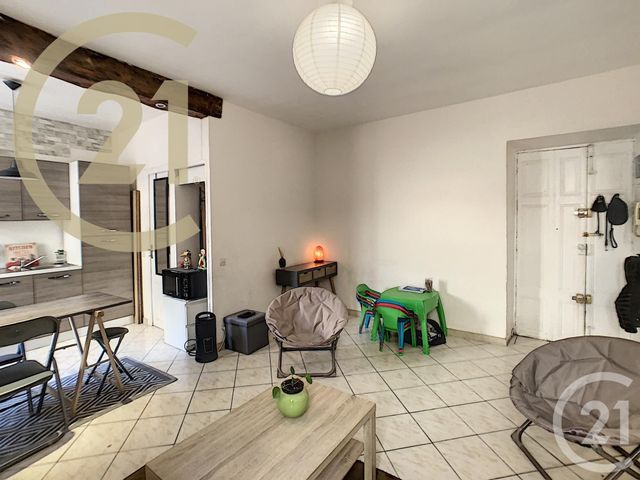 Afficher la photo en grand Appartement F2 à vendre - 2 pièces - 42.3 m2 - CANNES - 06 - PROVENCE-ALPES-COTE-D-AZUR - Century 21 Immobilier Service