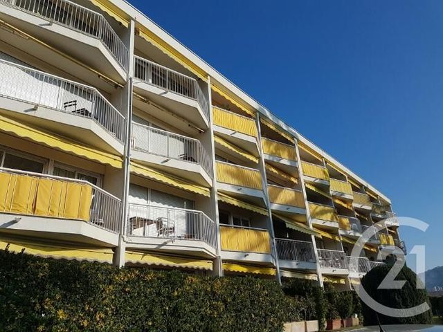 Afficher la photo en grand Appartement F2 à vendre - 2 pièces - 58.05 m2 - CANNES - 06 - PROVENCE-ALPES-COTE-D-AZUR - Century 21 Immobilier Service
