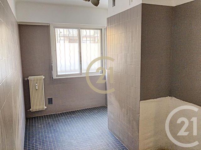 Appartement F3 à vendre - 3 pièces - 67.77 m2 - CANNES - 06 - PROVENCE-ALPES-COTE-D-AZUR - Century 21 Immobilier Service Appartement F3 à vendre - 3 pièces - 67.77 m2 - CANNES - 06 - PROVENCE-ALPES-COTE-D-AZUR - Century 21 Immobilier Service