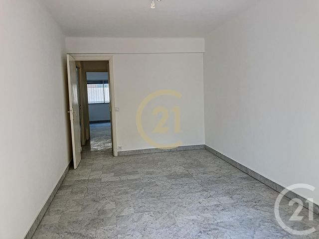 Appartement F3 à vendre - 3 pièces - 67.77 m2 - CANNES - 06 - PROVENCE-ALPES-COTE-D-AZUR - Century 21 Immobilier Service Appartement F3 à vendre - 3 pièces - 67.77 m2 - CANNES - 06 - PROVENCE-ALPES-COTE-D-AZUR - Century 21 Immobilier Service