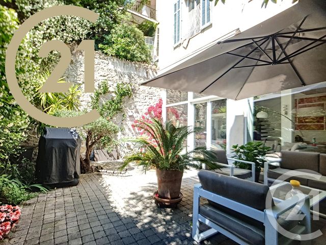 Appartement F4 à vendre - 4 pièces - 114.54 m2 - CANNES - 06 - PROVENCE-ALPES-COTE-D-AZUR - Century 21 Immobilier Service Appartement F4 à vendre - 4 pièces - 114.54 m2 - CANNES - 06 - PROVENCE-ALPES-COTE-D-AZUR - Century 21 Immobilier Service
