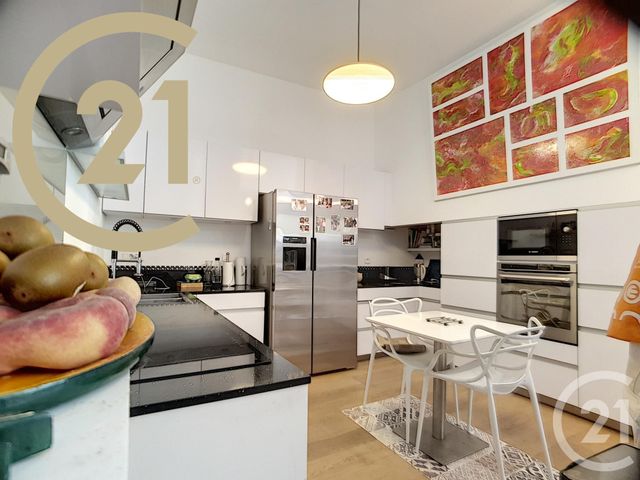 Appartement F4 à vendre - 4 pièces - 114.54 m2 - CANNES - 06 - PROVENCE-ALPES-COTE-D-AZUR - Century 21 Immobilier Service Appartement F4 à vendre - 4 pièces - 114.54 m2 - CANNES - 06 - PROVENCE-ALPES-COTE-D-AZUR - Century 21 Immobilier Service