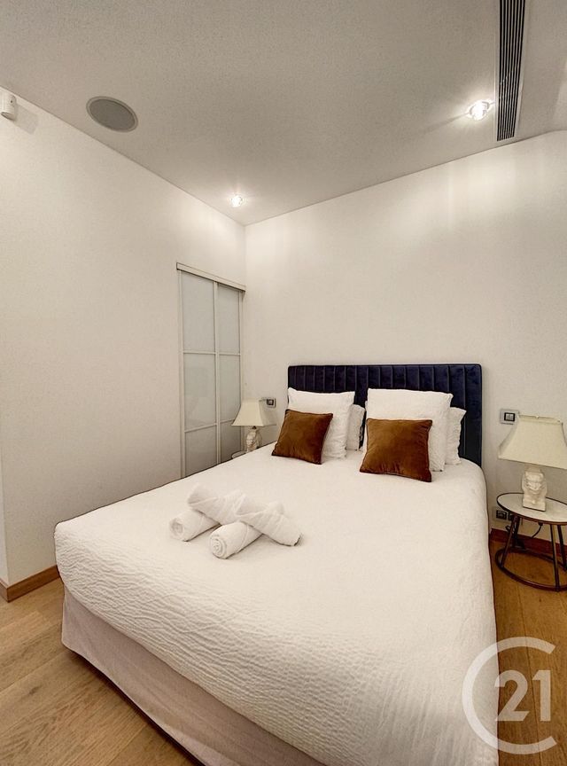 Afficher la photo en grand Appartement F5 à vendre - 5 pièces - 141.0 m2 - CANNES - 06 - PROVENCE-ALPES-COTE-D-AZUR - Century 21 Immobilier Service