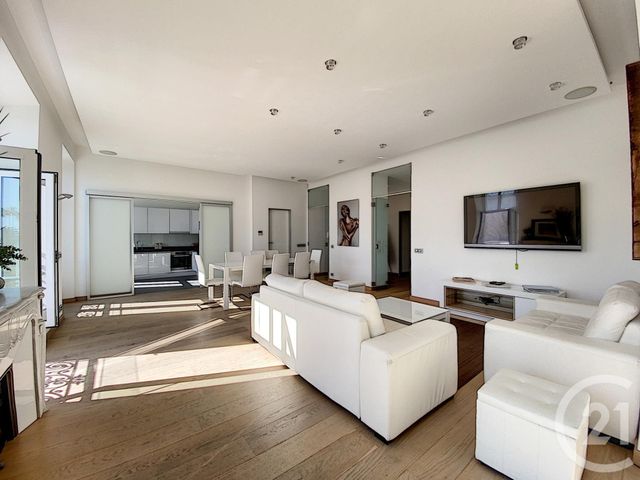 Afficher la photo en grand Appartement F5 à vendre - 5 pièces - 141.0 m2 - CANNES - 06 - PROVENCE-ALPES-COTE-D-AZUR - Century 21 Immobilier Service