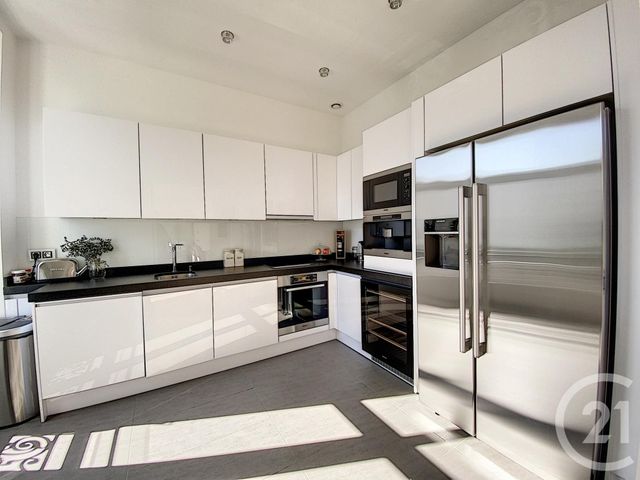 Afficher la photo en grand Appartement F5 à vendre - 5 pièces - 141.0 m2 - CANNES - 06 - PROVENCE-ALPES-COTE-D-AZUR - Century 21 Immobilier Service