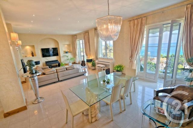 Afficher la photo en grand Appartement F4 à vendre - 4 pièces - 155.0 m2 - CANNES - 06 - PROVENCE-ALPES-COTE-D-AZUR - Century 21 Immobilier Service