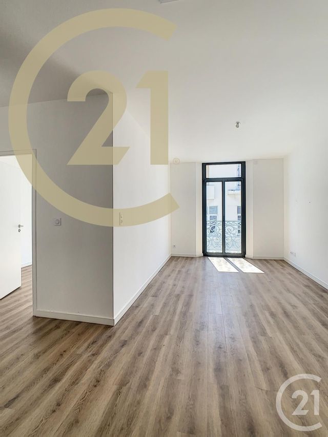 Appartement F3 à vendre - 3 pièces - 54.33 m2 - CANNES - 06 - PROVENCE-ALPES-COTE-D-AZUR - Century 21 Immobilier Service Appartement F3 à vendre - 3 pièces - 54.33 m2 - CANNES - 06 - PROVENCE-ALPES-COTE-D-AZUR - Century 21 Immobilier Service