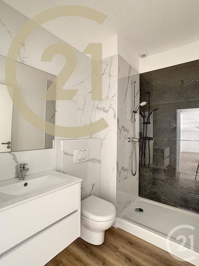 Appartement F3 à vendre - 3 pièces - 54.33 m2 - CANNES - 06 - PROVENCE-ALPES-COTE-D-AZUR - Century 21 Immobilier Service Appartement F3 à vendre - 3 pièces - 54.33 m2 - CANNES - 06 - PROVENCE-ALPES-COTE-D-AZUR - Century 21 Immobilier Service