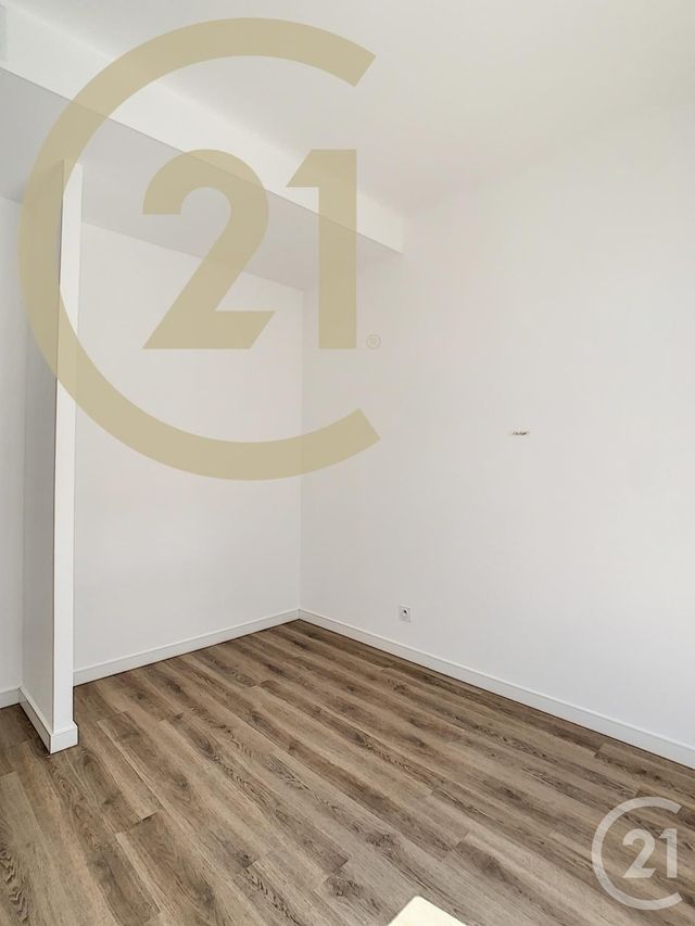 Appartement F3 à vendre - 3 pièces - 54.33 m2 - CANNES - 06 - PROVENCE-ALPES-COTE-D-AZUR - Century 21 Immobilier Service Appartement F3 à vendre - 3 pièces - 54.33 m2 - CANNES - 06 - PROVENCE-ALPES-COTE-D-AZUR - Century 21 Immobilier Service