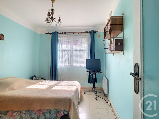 Afficher la photo en grand Appartement F4 à vendre - 4 pièces - 70.99 m2 - CANNES - 06 - PROVENCE-ALPES-COTE-D-AZUR - Century 21 Immobilier Service