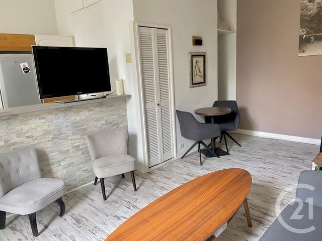 Appartement F2 à vendre - 2 pièces - 45.11 m2 - CANNES - 06 - PROVENCE-ALPES-COTE-D-AZUR - Century 21 Immobilier Service Appartement F2 à vendre - 2 pièces - 45.11 m2 - CANNES - 06 - PROVENCE-ALPES-COTE-D-AZUR - Century 21 Immobilier Service