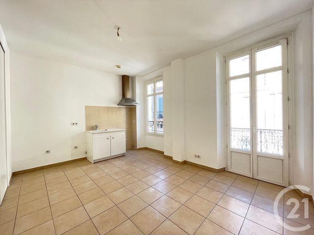 Appartement F2 à louer - 2 pièces - 30.59 m2 - CANNES - 06 - PROVENCE-ALPES-COTE-D-AZUR - Century 21 Immobilier Service Appartement F2 à louer - 2 pièces - 30.59 m2 - CANNES - 06 - PROVENCE-ALPES-COTE-D-AZUR - Century 21 Immobilier Service